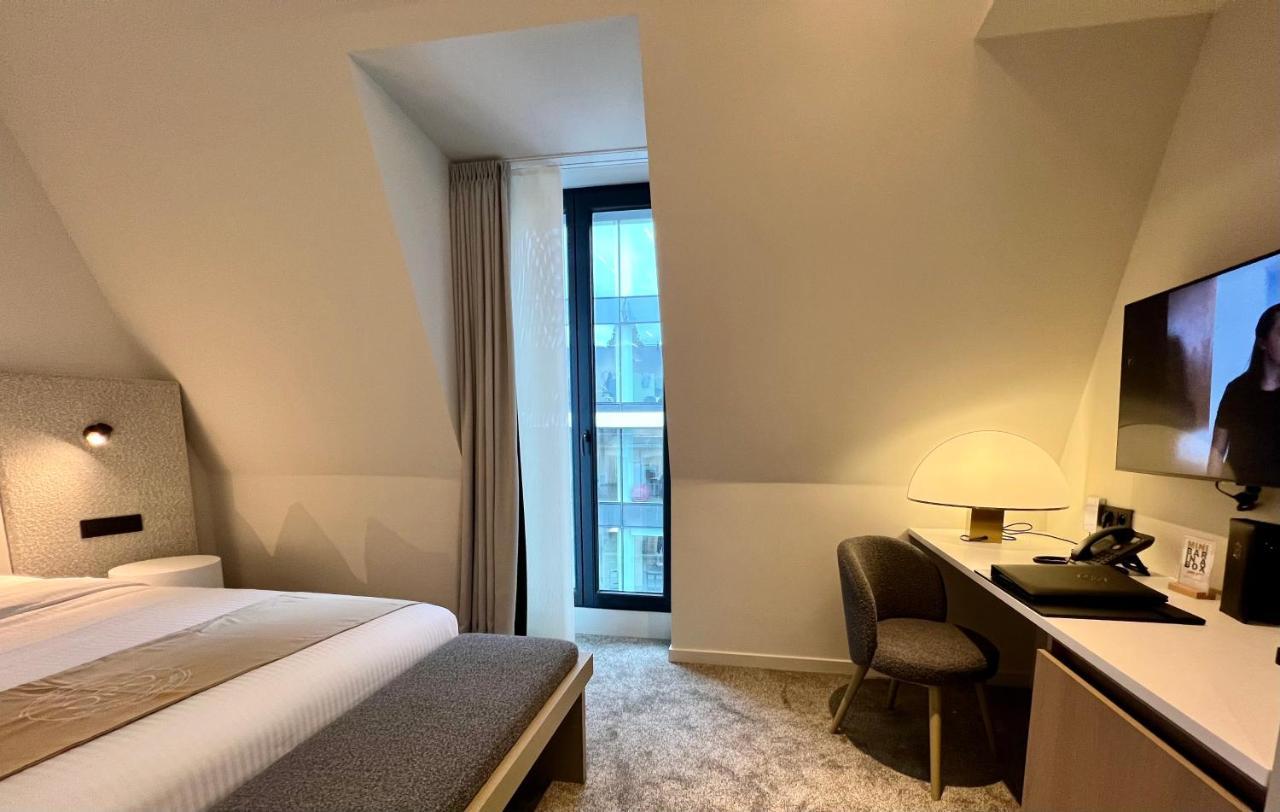 Opo Hotel Брюссель Экстерьер фото