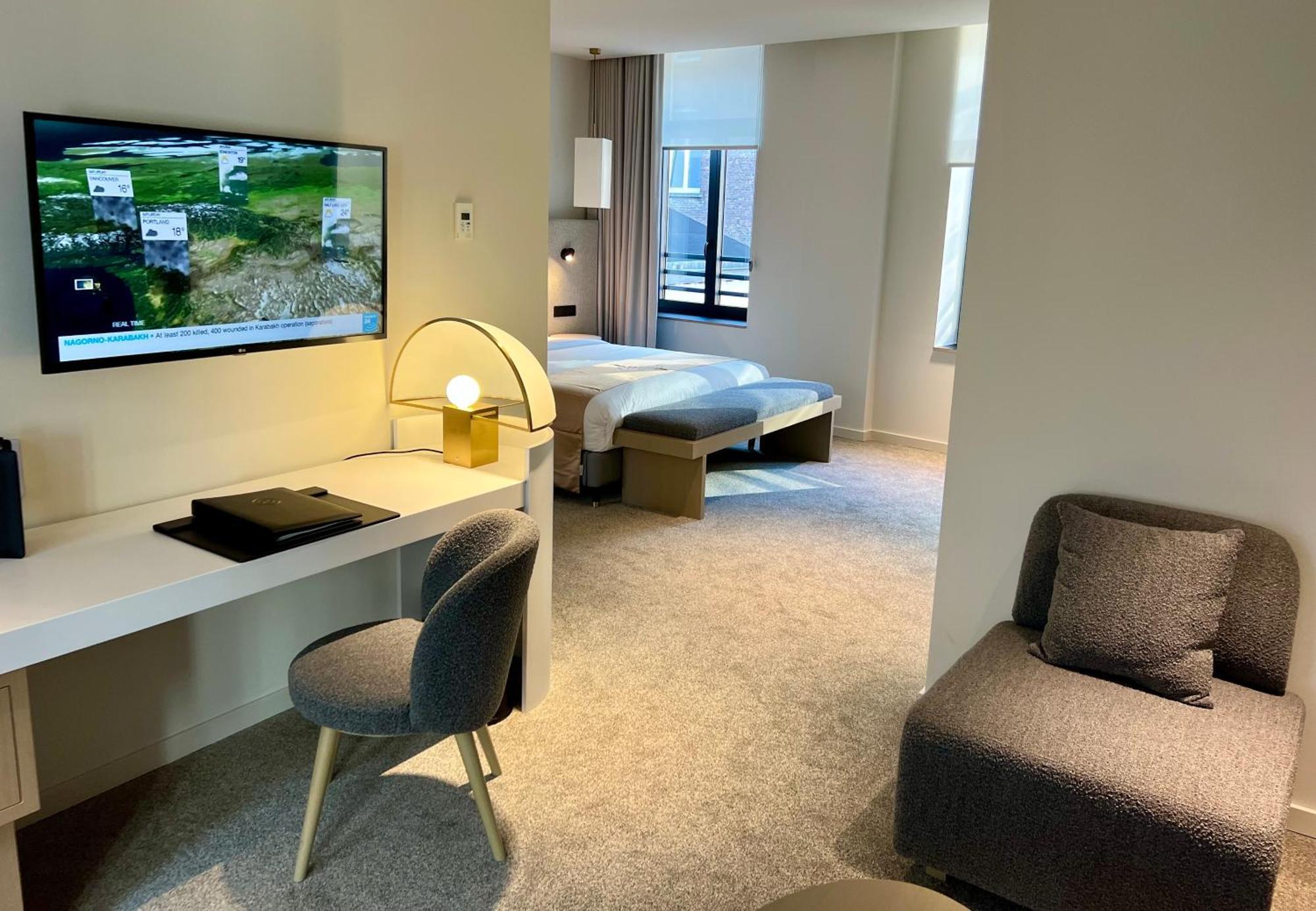 Opo Hotel Брюссель Экстерьер фото