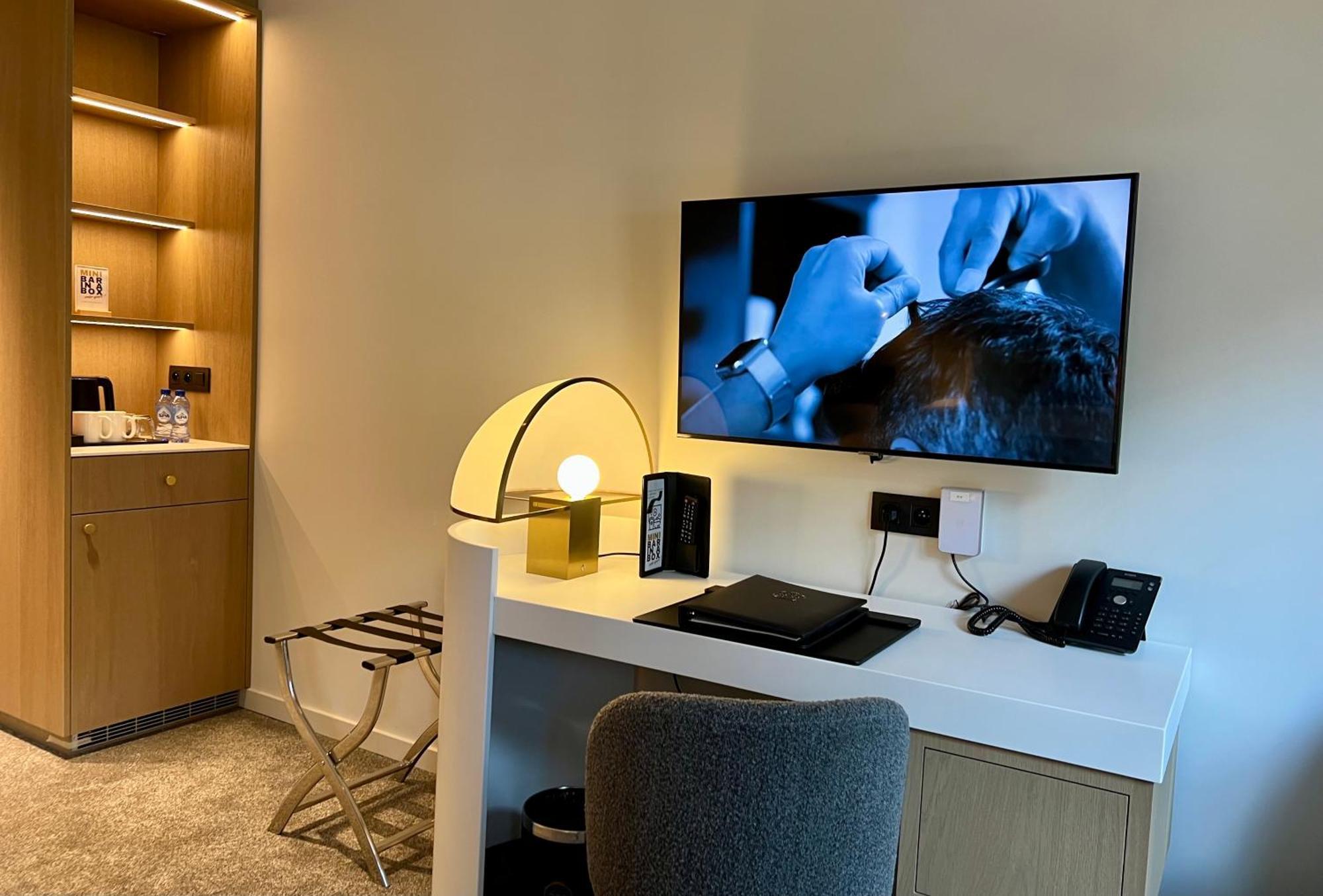 Opo Hotel Брюссель Экстерьер фото