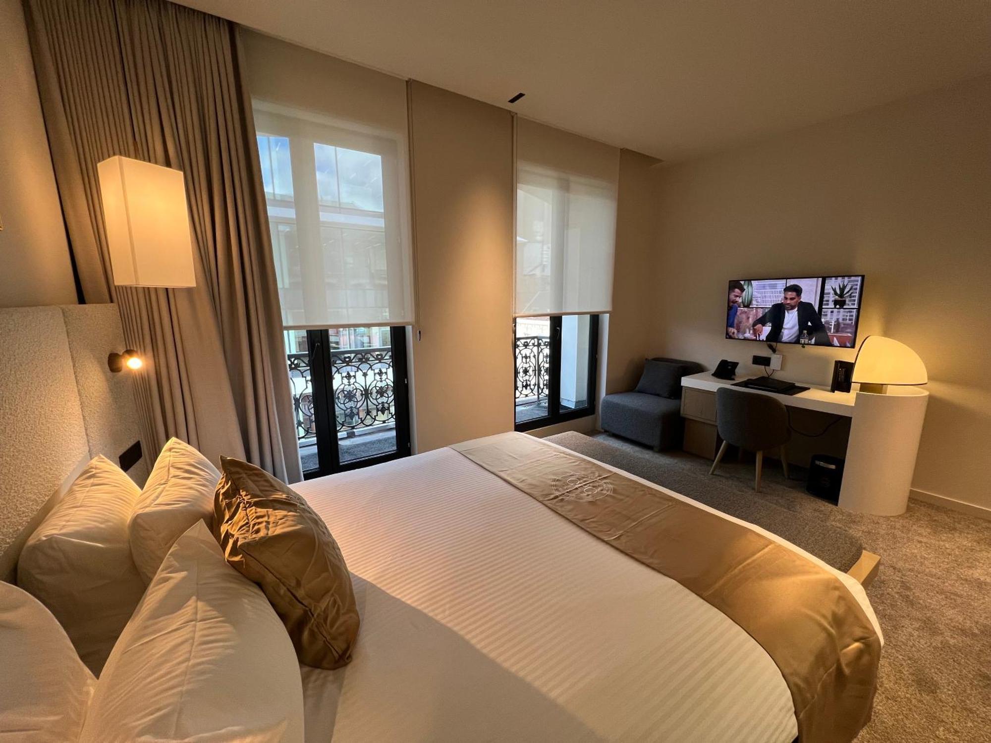 Opo Hotel Брюссель Экстерьер фото